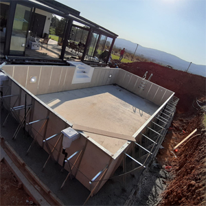 Prefabrik Havuzun Havuz Çukuruna Yerleştirilmesi